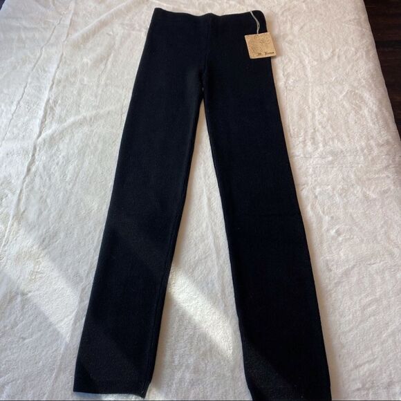M. Rena New With Tags Black Knit Pull On Leggings Size OS - Picture 1 of 9